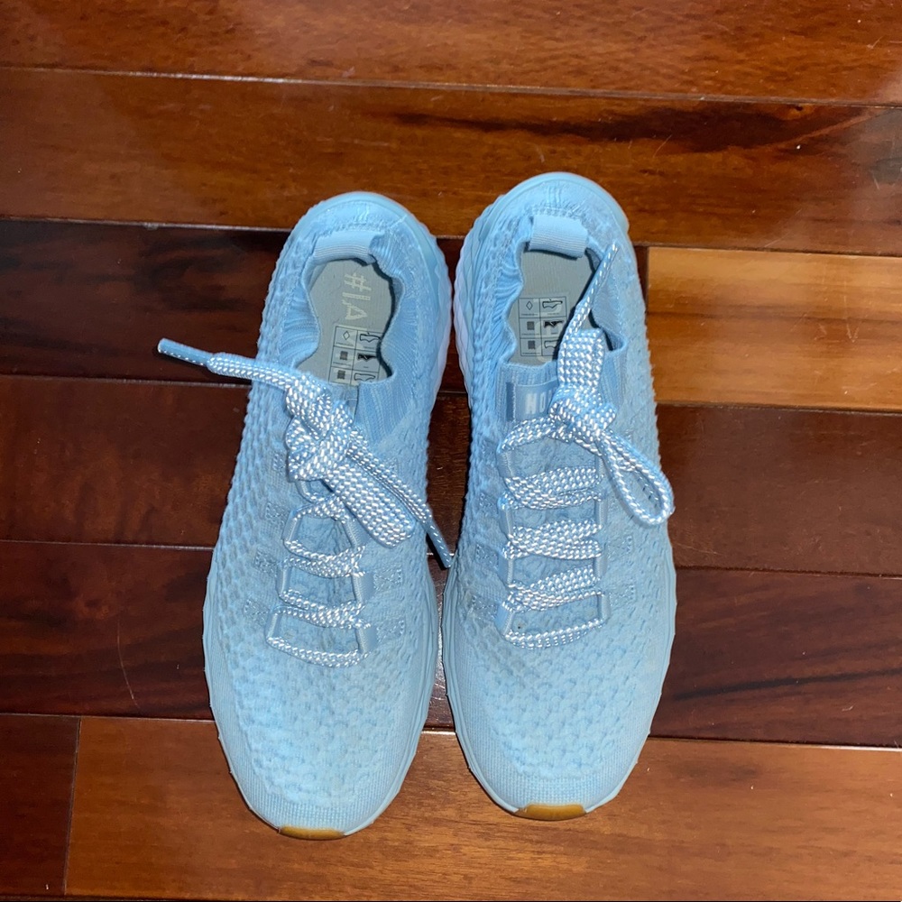 No Bull Ice Blue Knit Runners size 7.5. NEW.